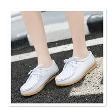 fashion-sneakers-2018 oto&ntilde;o e invierno nuevos adem&aacute;s de terciopelo c&aacute;lidos zapatos de mujer gruesos zapatos de cuero plano antideslizante madre zapatos mujeres embarazadas zapatos casu on JD